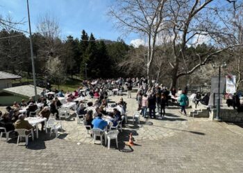 Ένα μικρό πανηγύρι ήταν η ημέρα της Καθαράς Δευτέρας για τον Σύλλογο Ηπειρωτών Κοζάνης