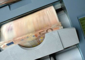 Επίδομα 400 ευρώ και εργασία για 14 μήνες σε δικαιούχους του Ελάχιστου εγγυημένου εισοδήματος