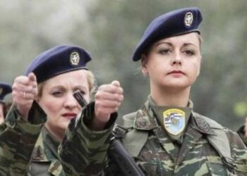 Εθελοντική στράτευση γυναικών με έξτρα ημερομίσθιο: Οι αλλαγές στη στρατιωτική θητεία, με βάση το "Φιλανδικό μοντέλο"