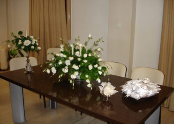 Οδηγίες σε δήμους και ληξιαρχεία για την ισότητα στον πολιτικό γάμο