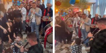 Κοζάνη: Ο τρίχρονο γιος του Γιάννη Γρίβα παίζει κλαρίνο και ξεσηκώνει το Funky Monkey