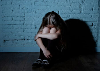 Επιμένει ο γιατρός που κρατείται για ασέλγεια στην κόρη του στην Πιερία: Δεν θα την πείραζα ποτέ