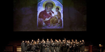 Καταχειροκροτήθηκε στη Θεσσαλονίκη το ορατόριο «Παναγία – Η Μητέρα του Φωτός» (ΒΙΝΤΕΟ)