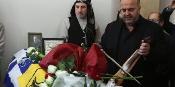 Μιχάλης Χαραλαμπίδης: Με Ποντιακά τραγούδια και τιμητικό άγημα Ποντίων το αντίο