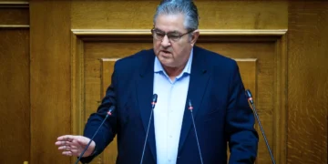 Κουτσούμπας: Τα δίδακτρα αναγκάζουν φοιτήτριες να ψάχνουν sugar daddies