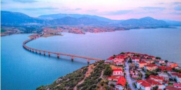 Με υπέροχο καιρό και γεμάτη κέφι και χορό η Κ. Δευτέρα και στην Γέφυρα των Σερβίων