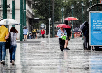 Νέο κύμα κακοκαιρίας από Δευτέρα με βροχές, καταιγίδες και αφρικανική σκόνη -Σε ποιες περιοχές [χάρτης]