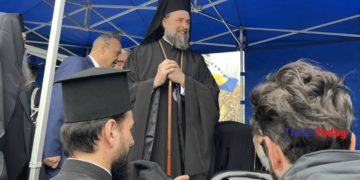 Ο Μητροπολίτης Θεσσαλονίκης Φιλόθεος ζήτησε πλαστική καρέκλα και όχι «θρόνο» στην εξέδρα των επισήμων
