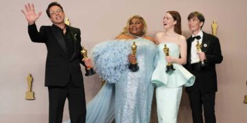Όσκαρ 2024: Με 4 χρυσά αγαλματίδια έφυγε ο Γιώργος Λάνθιμος για το Poor Things! Καλύτερη ταινία το Οπενχάιμερ