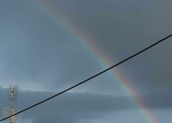 Όμορφο ουράνιο τόξο ξεπρόβαλε στην Πτολεμαΐδα