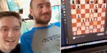 Παραπληγικός με εμφύτευμα εγκεφάλου παίζει σκάκι σε Η/Υ μόνο με την σκέψη του - Εντυπωσιακό βίντεο από τον Έλον Μασκ