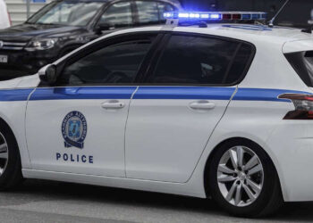 Πτολεμαΐδα: 39χρονη αφαίρεσε από 69χρονη χρυσή αλυσίδα αξίας 1.000 €, με τη μέθοδο του εναγκαλισμού