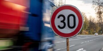 Έρχεται ο νέος ΚΟΚ -Αλλάζουν τα όρια ταχύτητας στους δρόμους της Ελλάδας