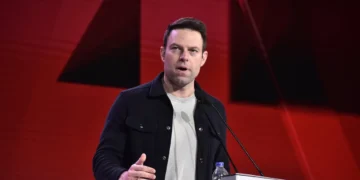 Κασσελάκης: Λάθος ο νόμος Τσίπρα για τις εταιρείες εξωτερικού -Θα δώσω εξηγήσεις στη Δικαιοσύνη για τα αστακοκάραβα