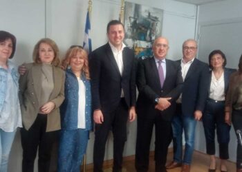 Συνάντηση σχολικών καθαριστριών με τον Γ.Γ. του ΥΠΕΣ για κλαδικά ζητήματα παρουσία του βουλευτή Μ. Παπαδόπουλου