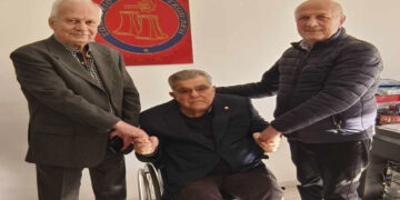 Τα γραφεία του Σωματείου Συνταξιούχων ΔΕΗ επισκέφθηκε ο Πρόδρομος Εμφιετζόγλου