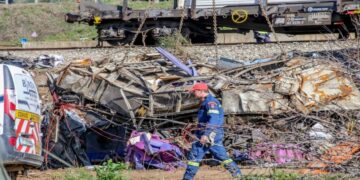 Τραγωδία στα Τέμπη: Αποκάλυψη «βόμβα» για χαμένο βαγόνι