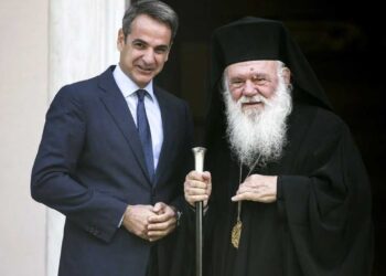 Το ρήγμα που άνοιξε ο σεισμός (του γάμου) επιχειρεί να κλείσει η κυβέρνηση με την Εκκλησία