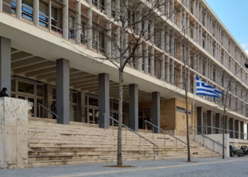Τουρνικέ και σειρήνες μπαίνουν στα δικαστήρια Θεσσαλονίκης