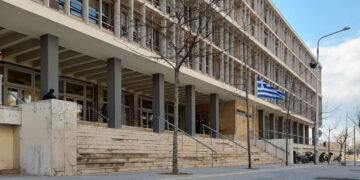 Τουρνικέ και σειρήνες μπαίνουν στα δικαστήρια Θεσσαλονίκης