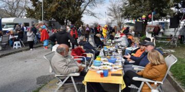 Η Ελληνική Λέσχη Αυτοκινούμενων Τροχόσπιτων στην Αποκριά της Κοζάνης