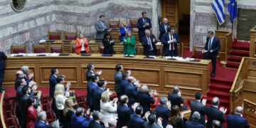 Βουλή: Με 159 «ναι» πέρασε το νομοσχέδιο για τα μη κρατικά Πανεπιστήμια