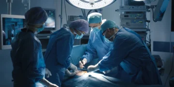 ΚΥΑ για τα απογευματινά ιατρεία- Οι έξι κατηγορίες επεμβάσεων και το κόστος τους αναλυτικά