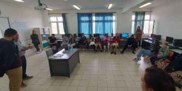 16 νέες και νέοι Ιρλανδοί μέσω του Erasmus+ επισκέφτηκαν με τον ΟΕΝΕΦ το 1ο ΕΠΑΛ Φλώρινας