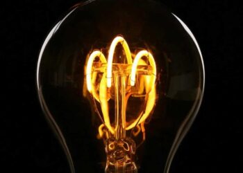 Αλλάζει πάλι το νυχτερινό ρεύμα - Το θερινό ωράριο και οι νέες ώρες