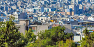 «Ανακαινίζω – Νοικιάζω»: Άνοιξε η πλατφόρμα -Ξεκινούν οι αιτήσεις για την ανακαίνιση 12.500 κλειστών σπιτιών