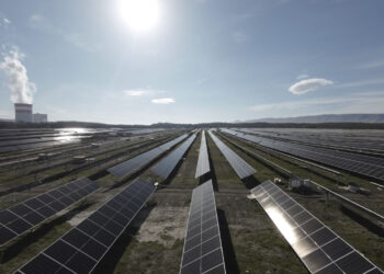 ΔΕΗ Ανανεώσιμες: Έναρξη κατασκευής νέου φωτοβολταϊκού σταθμού ισχύος 80 MW στη Δυτική Μακεδονία