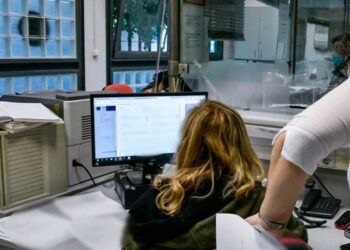 Εφορία: Αλλάζουν όλα στους ελέγχους με κάμερες, συντηρητικές κατασχέσεις και ρύθμιση «πληρώστε και γλιτώστε»