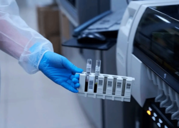 ΕΟΔΥ: 4 θάνατοι από κορωνοϊό και καμία διασωλήνωση την τελευταία εβδομάδα