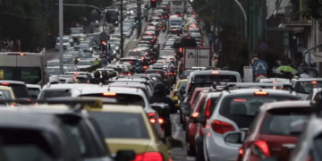 Έρχεται απαγόρευση κυκλοφορίας των ΙΧ τα Σαββατοκύριακα;