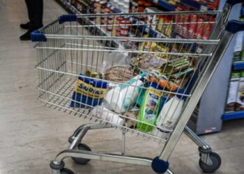 Έρχεται τριήμερο με κλειστά σούπερ μάρκετ