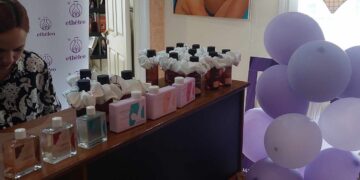 Παρουσίαση όλων των καλλυντικών τις ETHELEO έγινε στο χώρο του ιατρείου του Παύλου Λαζαρίδη