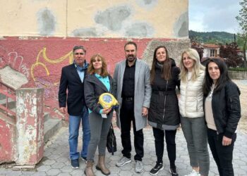 Φλώρινα: Τοποθετήθηκαν απινιδωτές σε σχολεία της πόλης