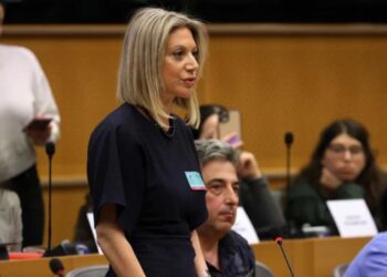 Η συγκλονιστική νέα ομιλία της Καρυστιανού για τα Τέμπη: «Αποφάσισαν ότι οι πολίτες μπορούν να θυσιάζονται»