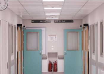 Κόρινθος: Ξέχασαν ιατρικό εργαλείο στην κοιλιά 60χρονου ασθενούς ο οποίος και απεβίωσε