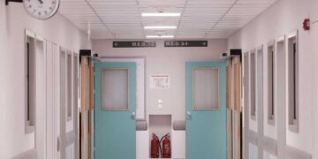 Κόρινθος: Ξέχασαν ιατρικό εργαλείο στην κοιλιά 60χρονου ασθενούς ο οποίος και απεβίωσε