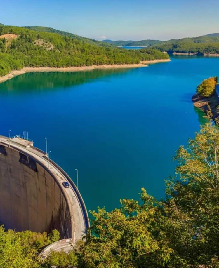 Λίμνη Πλαστήρα: Ένας από τους ομορφότερους Πασχαλινούς προορισμούς στην Ελλάδα