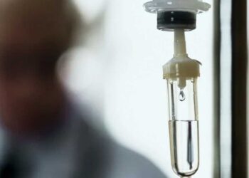 "Μάχη" ογκολόγων με Γεωργιάδη: Τί θα γίνει με τις θεραπείες των καρκινοπαθών