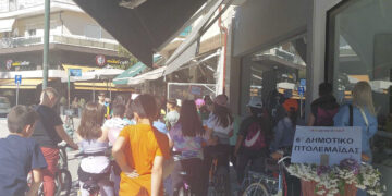 Μήνυμα με πολλούς αποδέκτες, από τη δράση των μικρών μαθητών του 6ου Δημοτικού Σχολείου Πτολεμαΐδας! (ρεπορτάζ της Κούλας Πουλασιχίδου)