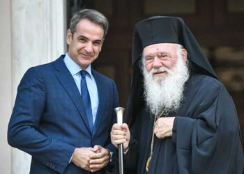 Μητσοτάκης και Ιερώνυμος κλείνουν το «ιερό μέτωπο»: Η επίσκεψη στο Δήλεσι και το πρώτο τετ-α-τετ μετά τον γάμο ομοφύλων