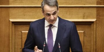 Μονομαχία για την ακρίβεια στη Βουλή μετά το Πάσχα - Ώρα αποφάσεων για τους Σπαρτιάτες