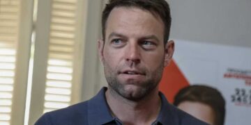 Ο Στέφανος Κασσελάκης ζητά εκλογές, τι άλλαξε από τις κάλπες του Ιουνίου