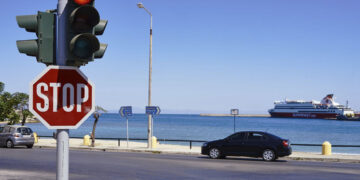 Οι πόλεις που πέταξαν τα φανάρια από τους δρόμους -Το επιτυχημένο πείραμα σε Ελλάδα και Ευρώπη