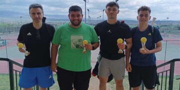 Πληθώρα αγώνων και εντυπωσιακό θέαμα στο τουρνουά ενηλίκων που διοργάνωσε ο Όμιλος Αντισφαίρισης Πτολεμαΐδας