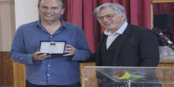 Πλήθος κόσμου παρακολούθησε την παρουσίαση του βιβλίου του Μπάνε Πρέλεβιτς «Η δύναμη της ήττας», στην Εράτυρα την Κυριακή 7/4