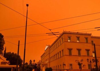 Πνευμονολόγοι: Όχι άσκοπες μετακινήσεις σήμερα, προσοχή στα άτομα με ΧΑΠ